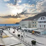 Casa A 50m Da Praia, Zona Da Apartamento Nazaré