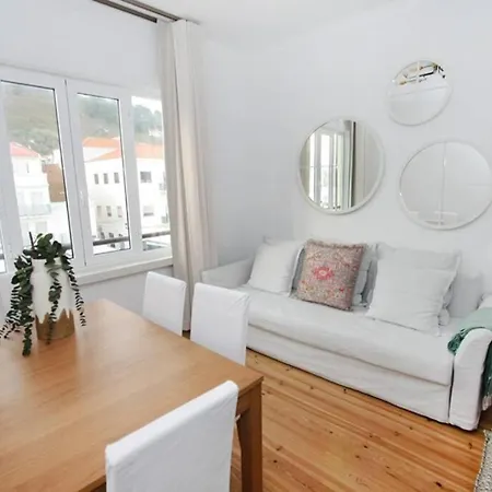 Casa A 50m Da Praia, Zona Da * Nazare